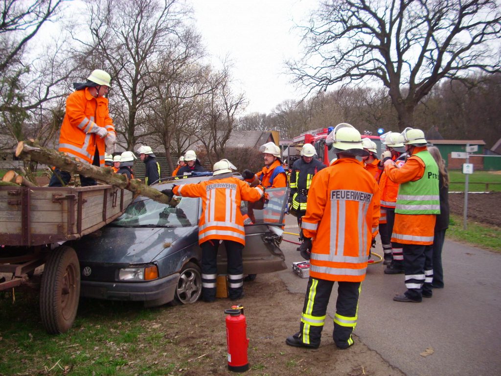 DRK und Feuerwehr proben den Ernstfall